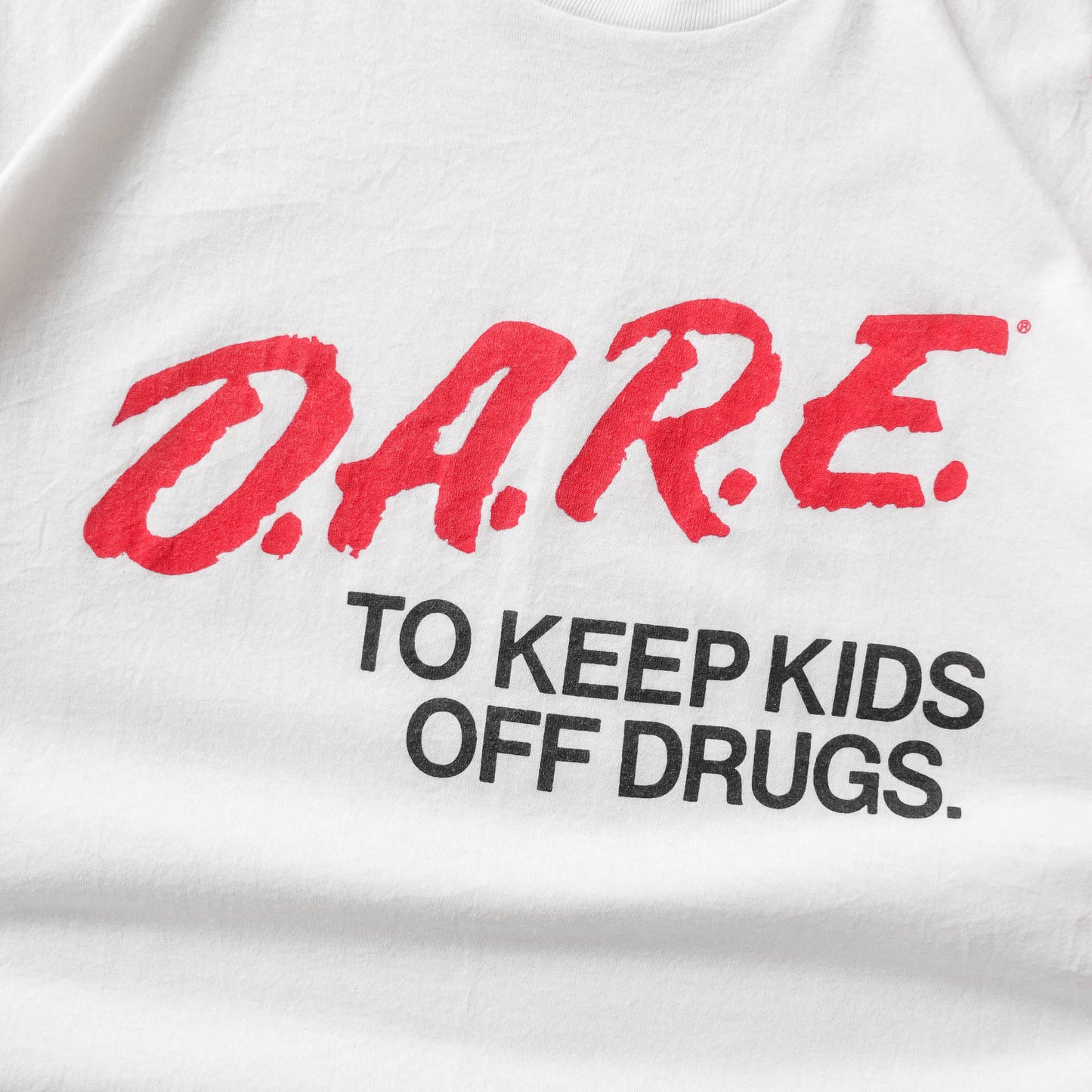 Vintage 80s DARE To Keep Kids Off Drugs Tee - L