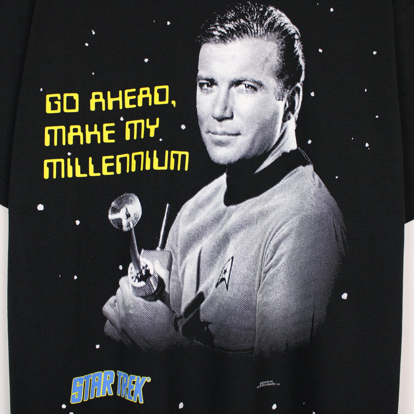 Vintage 1996 Star Trek Captain Kirk Tee - L