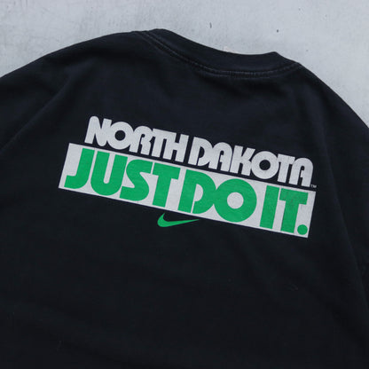 Vintage 90s North Dakota Fighting Sioux Nike Tee - L