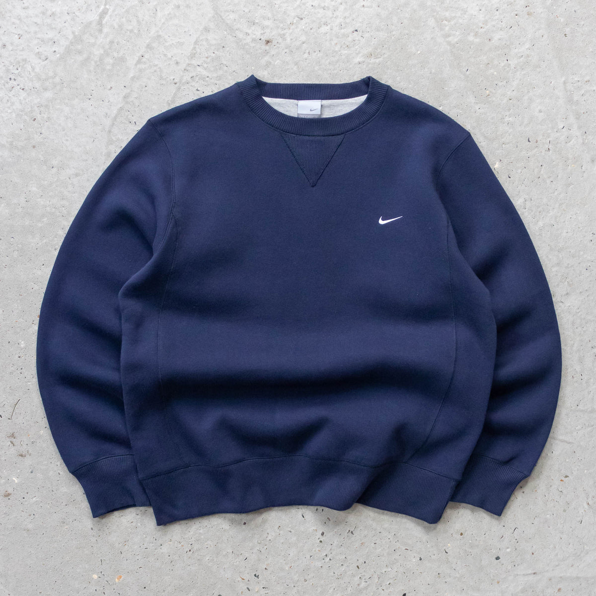 Nike Mini Swoosh Embroidered Sweatshirt - 2000s (M)