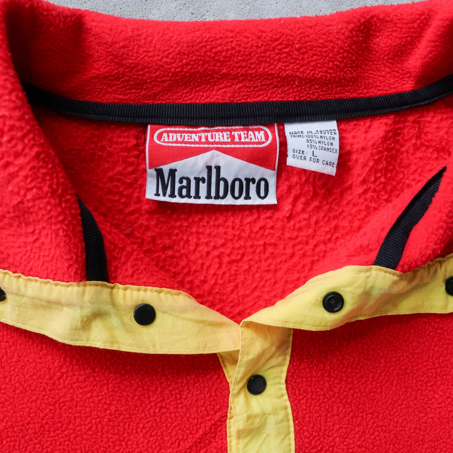 Vintage 90s Marlboro Adventure Team Fleece Pullover - L