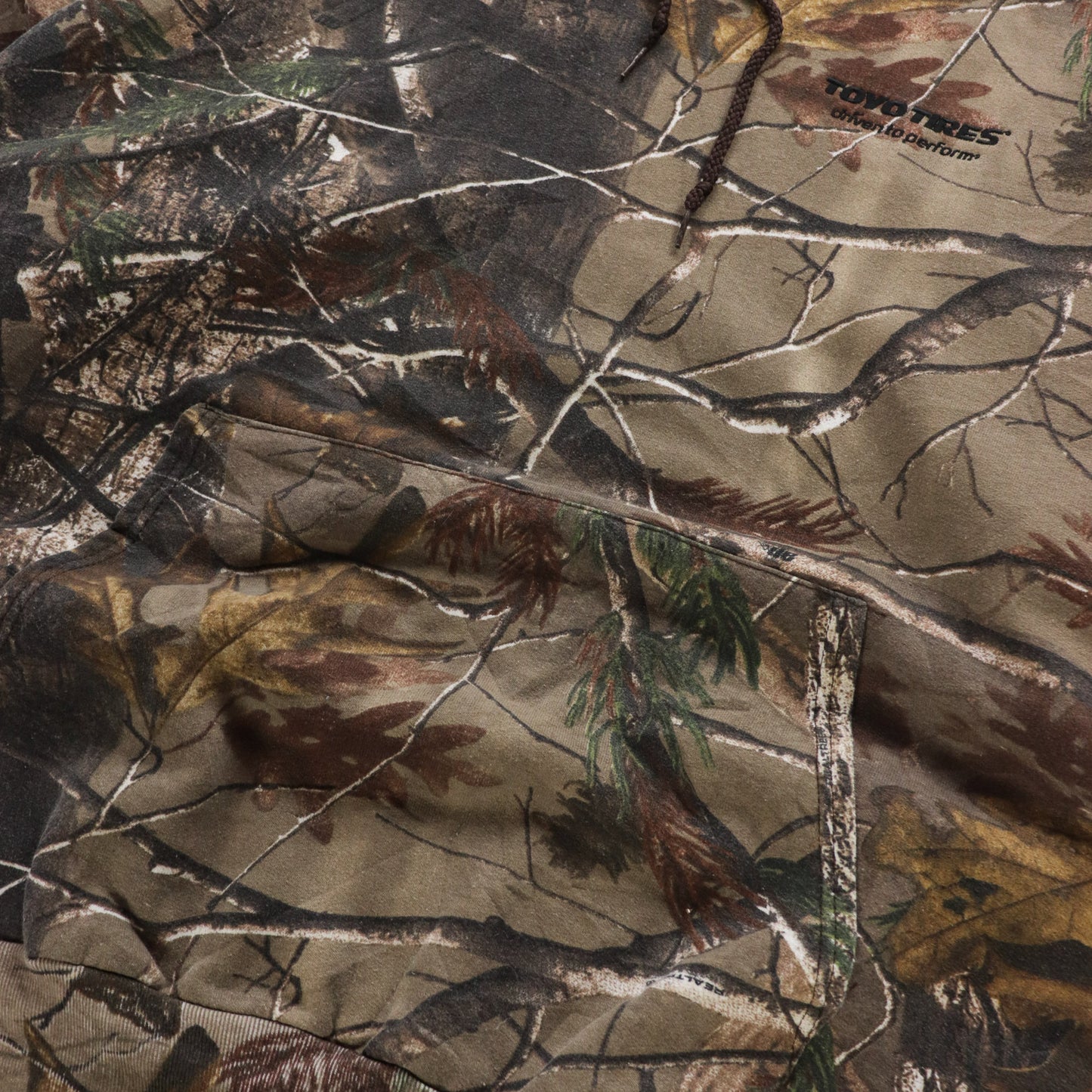 Vintage Russell Outdoors Realtree Camo Hoodie - XXL