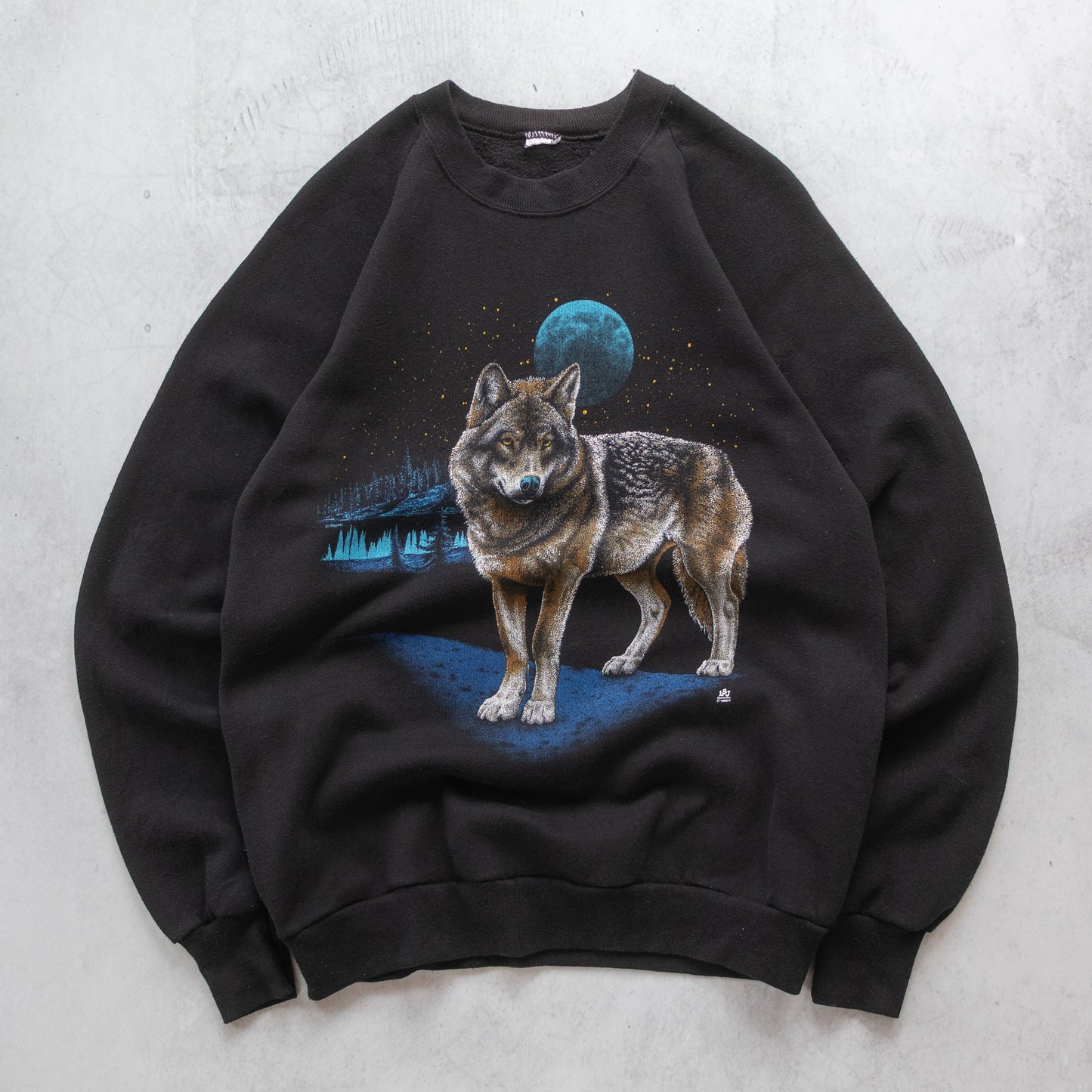 Vintage 80s Eastern Wolf Wildlife Sweatshirt - M