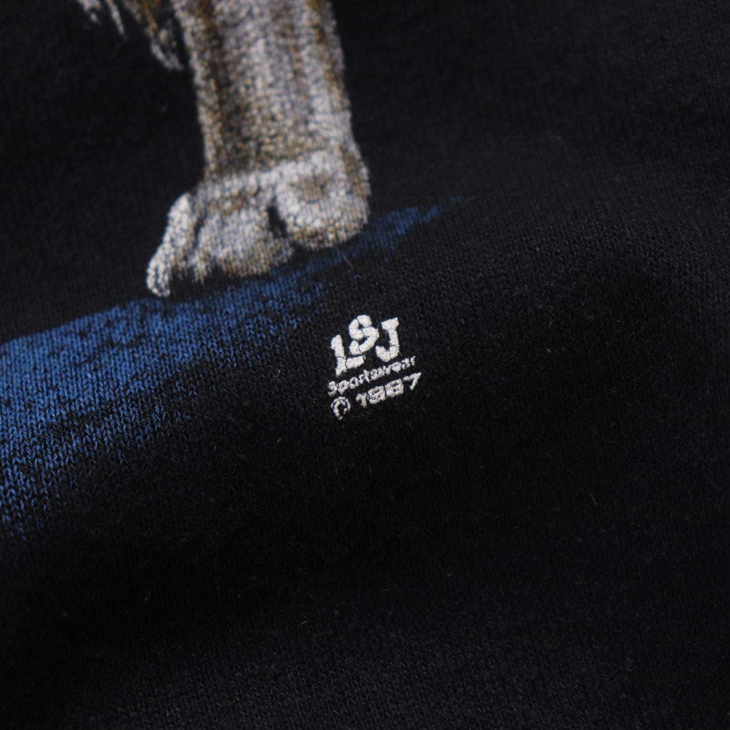 Vintage 80s Eastern Wolf Wildlife Sweatshirt - M