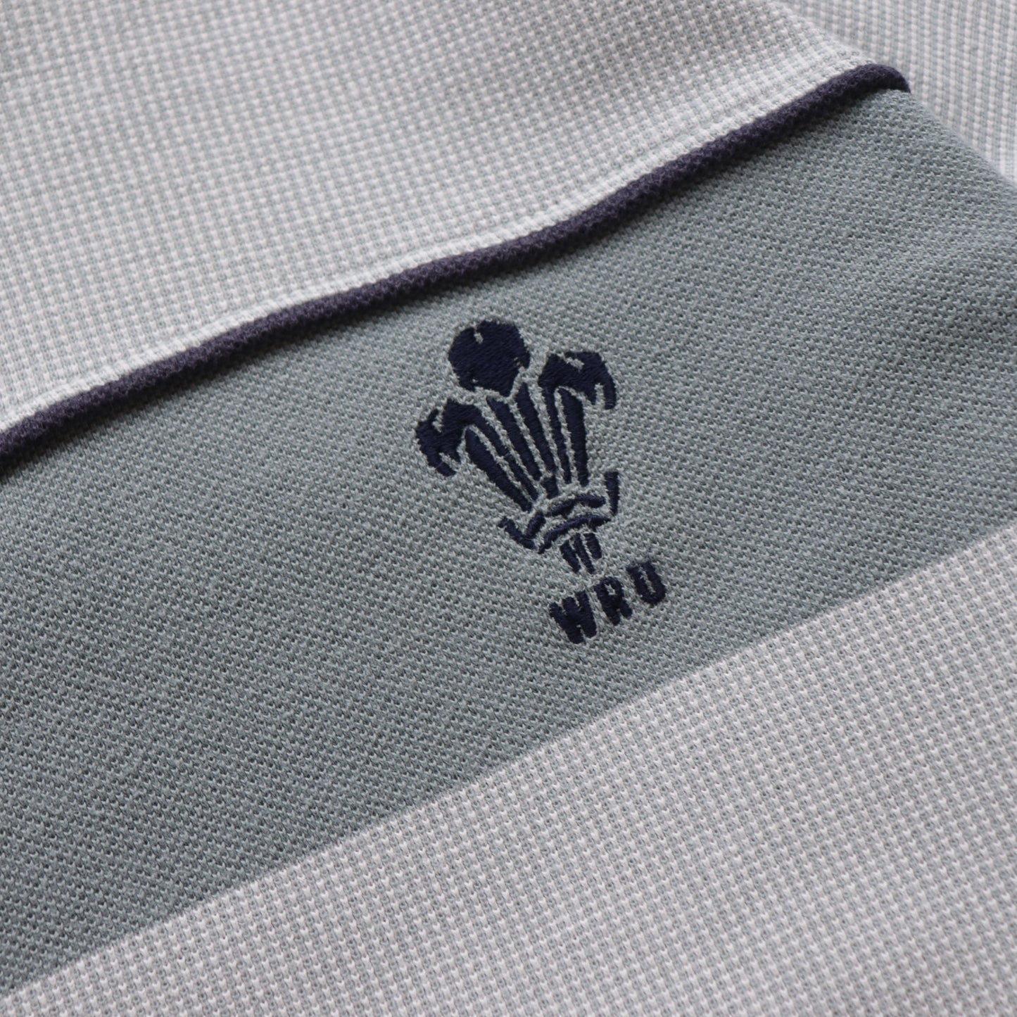 Vintage 90s Reebok Wales Rugby Union Jumper - L