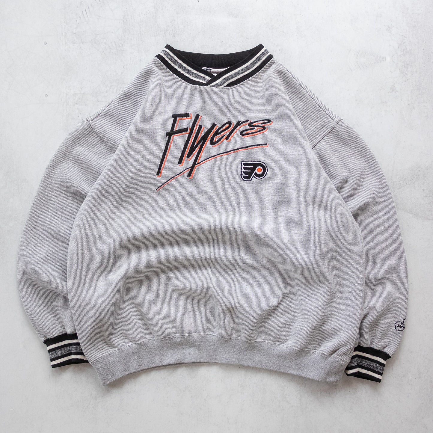 Vintage 90s Philadelphia Flyers NHL Sweatshirt - L