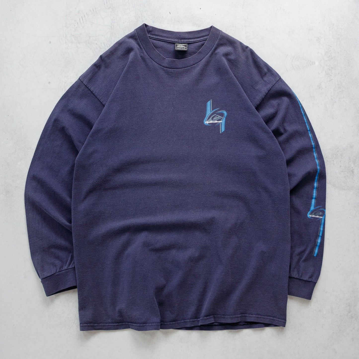 Vintage 90s Quiksilver Long Sleeve Tee - L