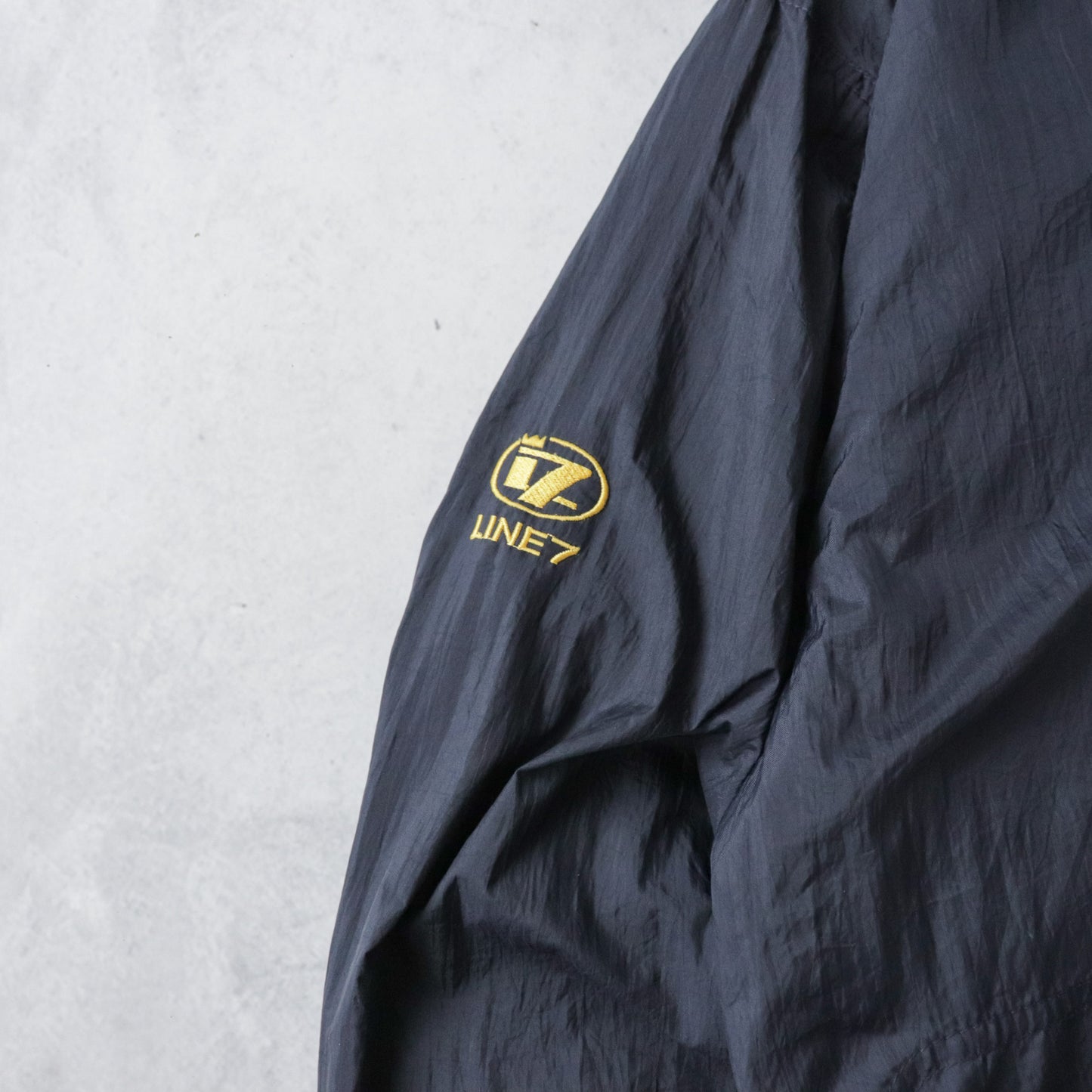 Vintage 2000 Sydney Olympics Line7 Spray Jacket - L