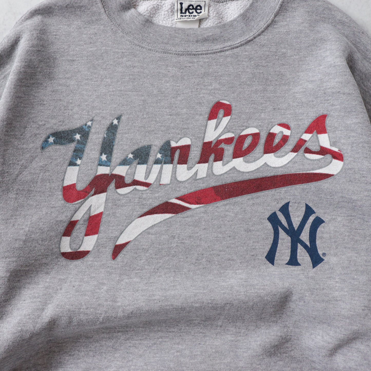 Vintage 90s New York Yankees MLB Sweatshirt - M