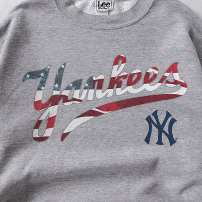 Vintage 90s New York Yankees MLB Sweatshirt - M