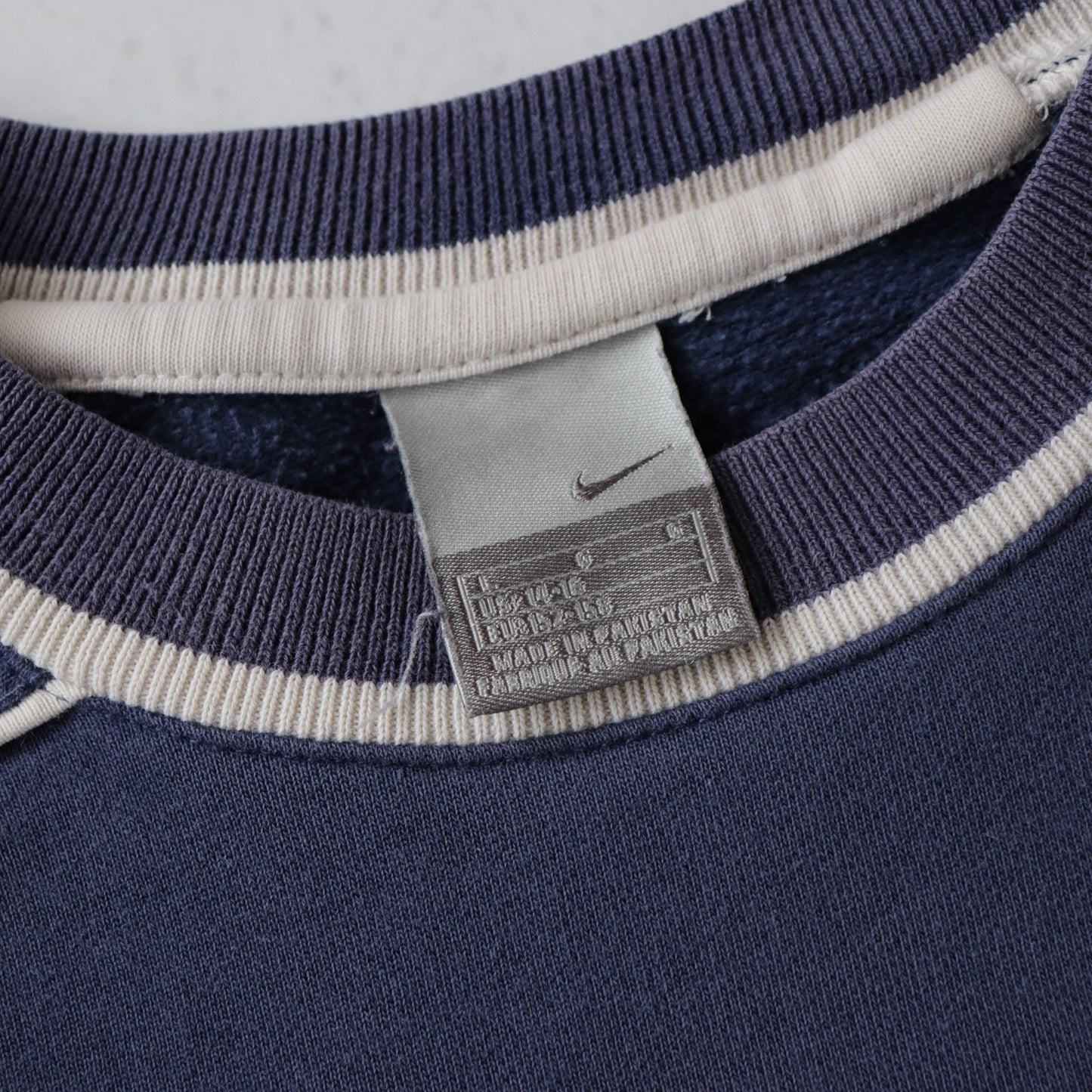 Vintage 2000s Nike Athletic Sweatshirt - S