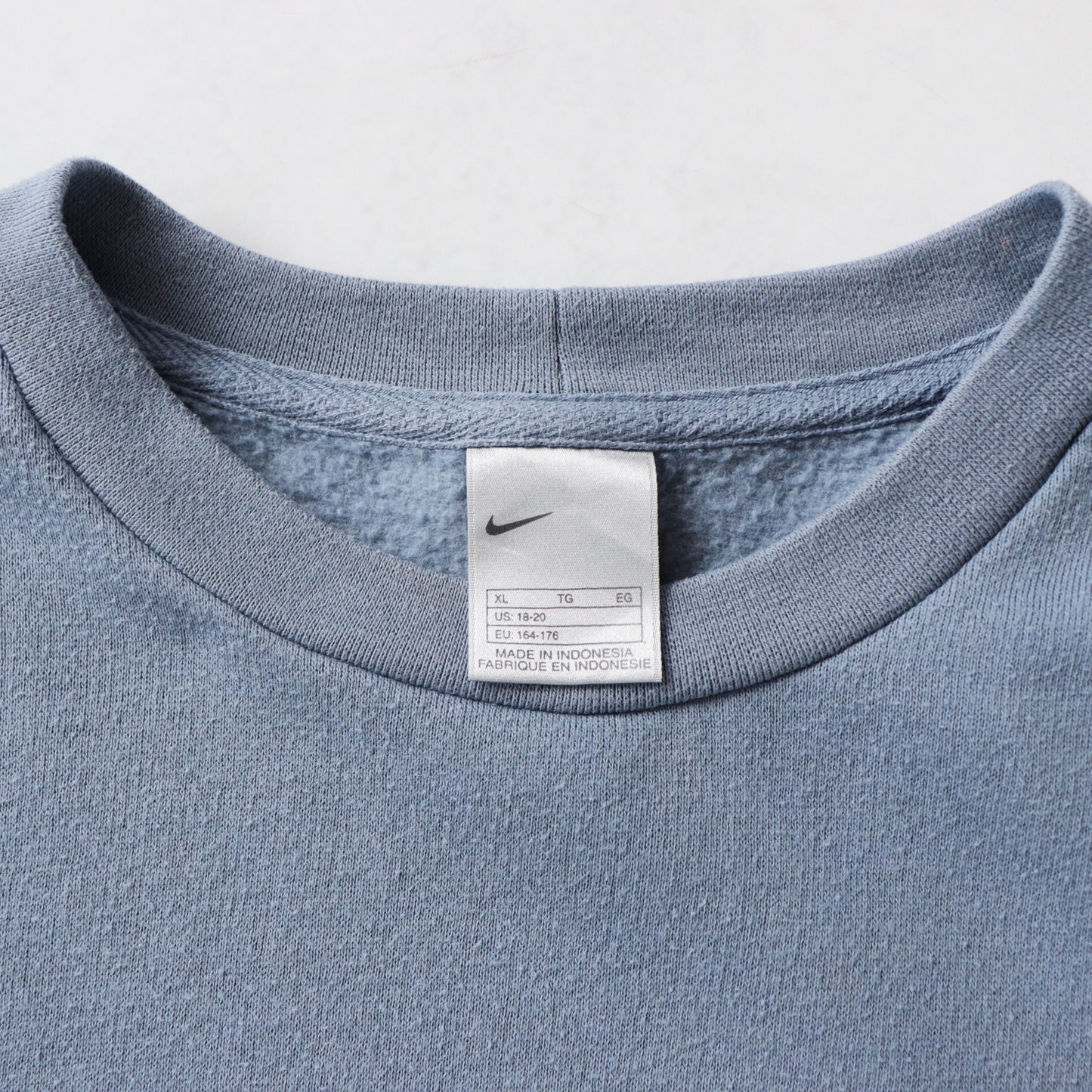 Vintage 2000s Nike Spellout Sweatshirt - M