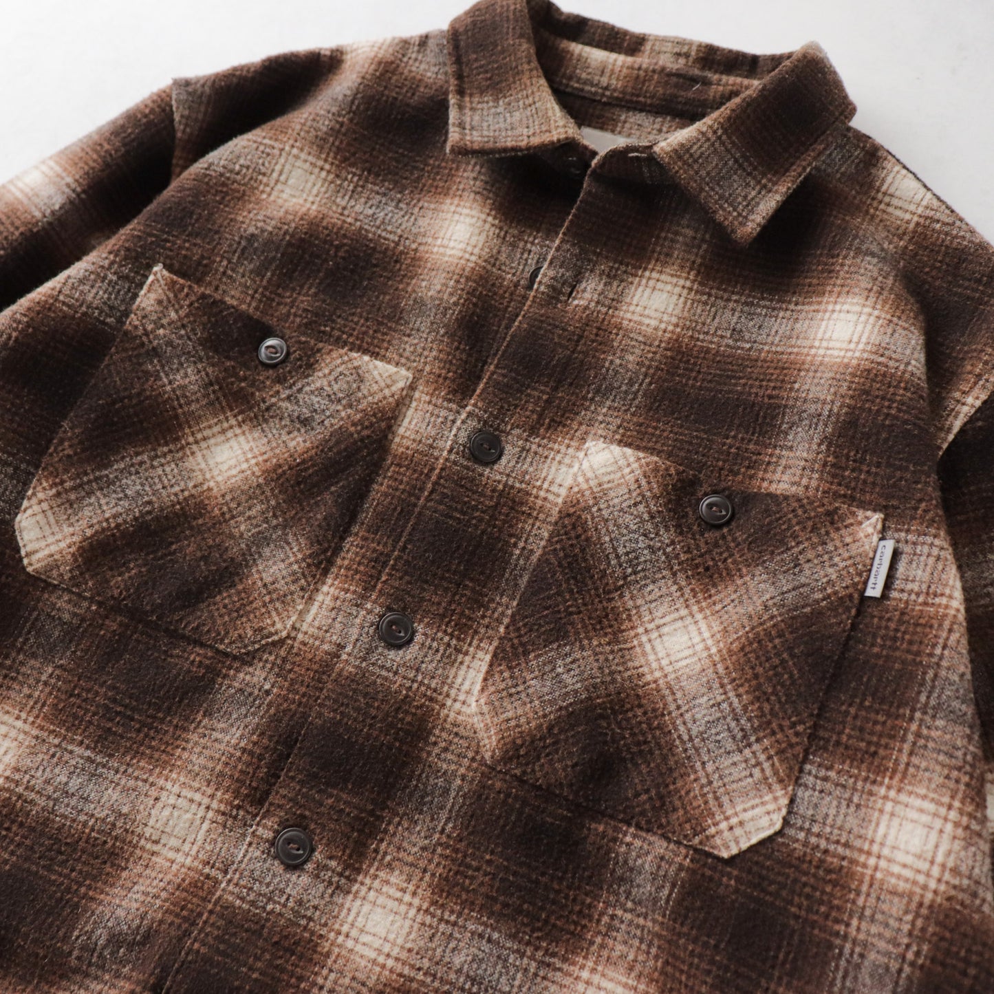 Carhartt WIP Cropped Flannel Button-Up Shirt - M