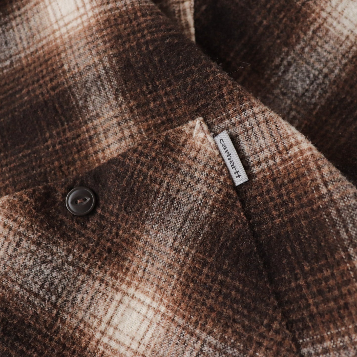 Carhartt WIP Cropped Flannel Button-Up Shirt - M