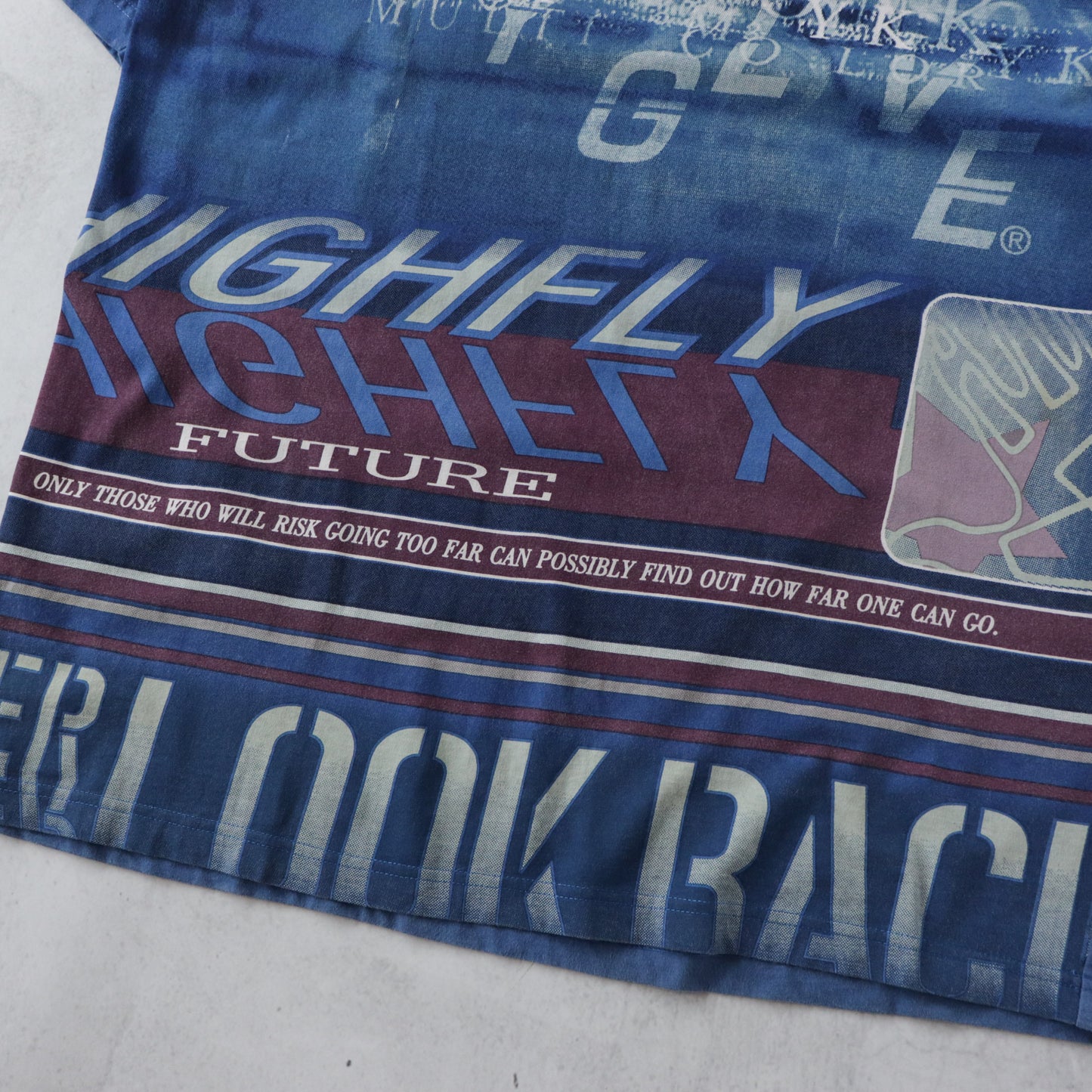 Vintage 90s Body Glove AOP Tee - L