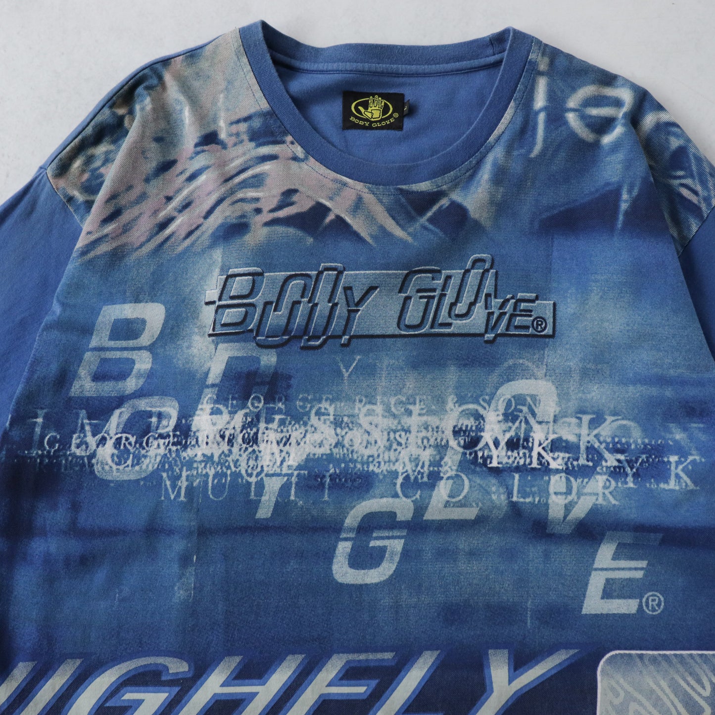 Vintage 90s Body Glove AOP Tee - L