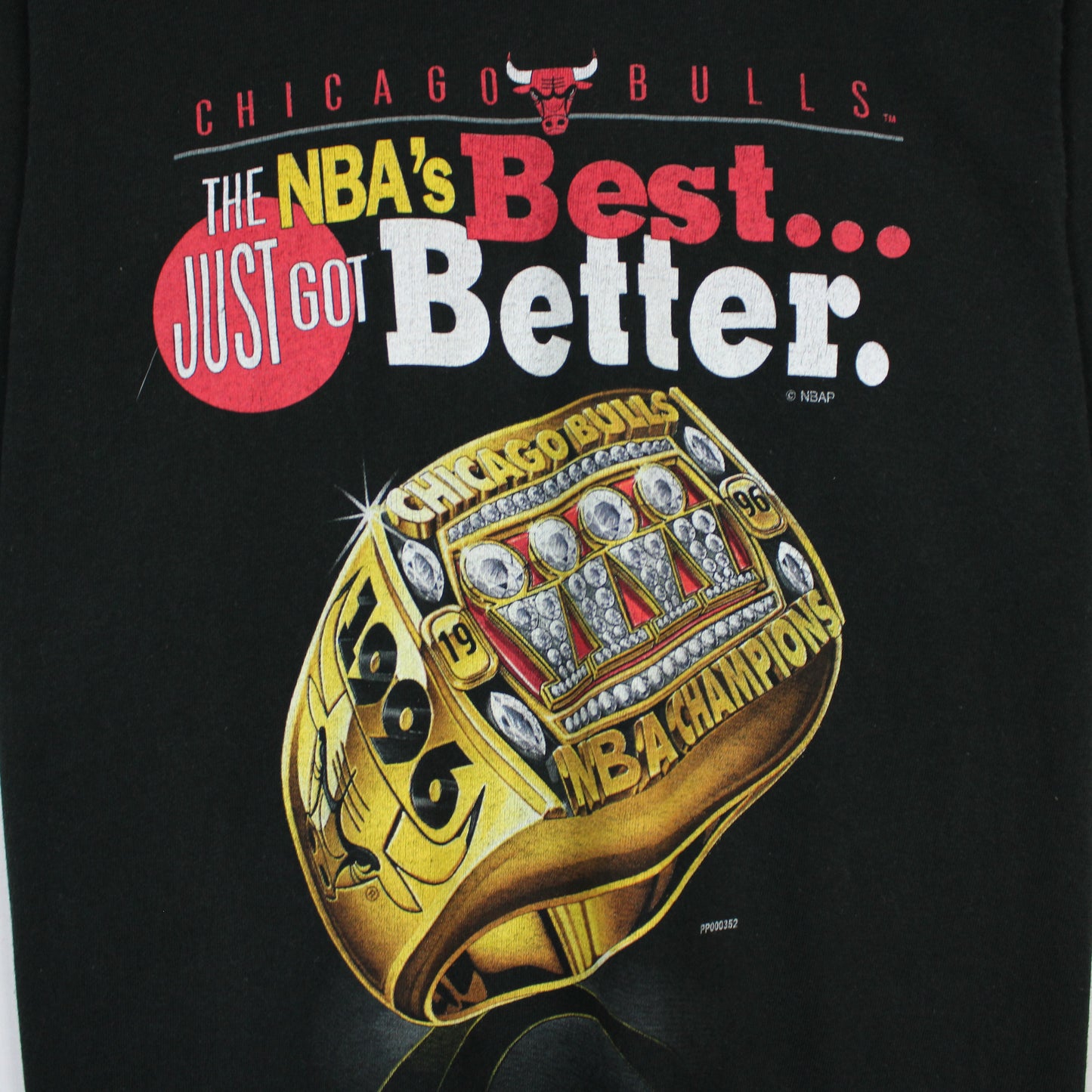 Vintage 1996 Chicago Bulls NBA Champions Tee - M