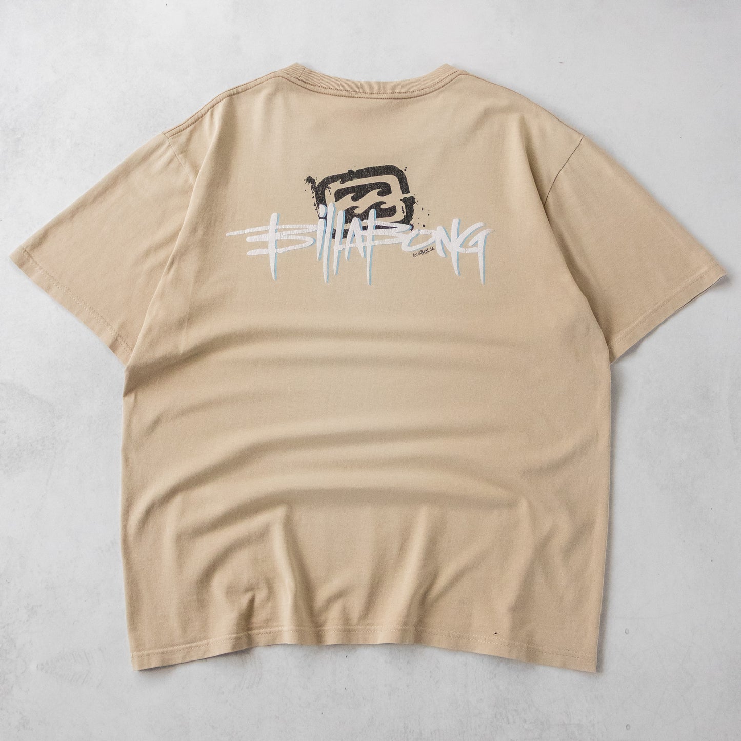 Vintage 2000s Billabong Graphic Tee - L