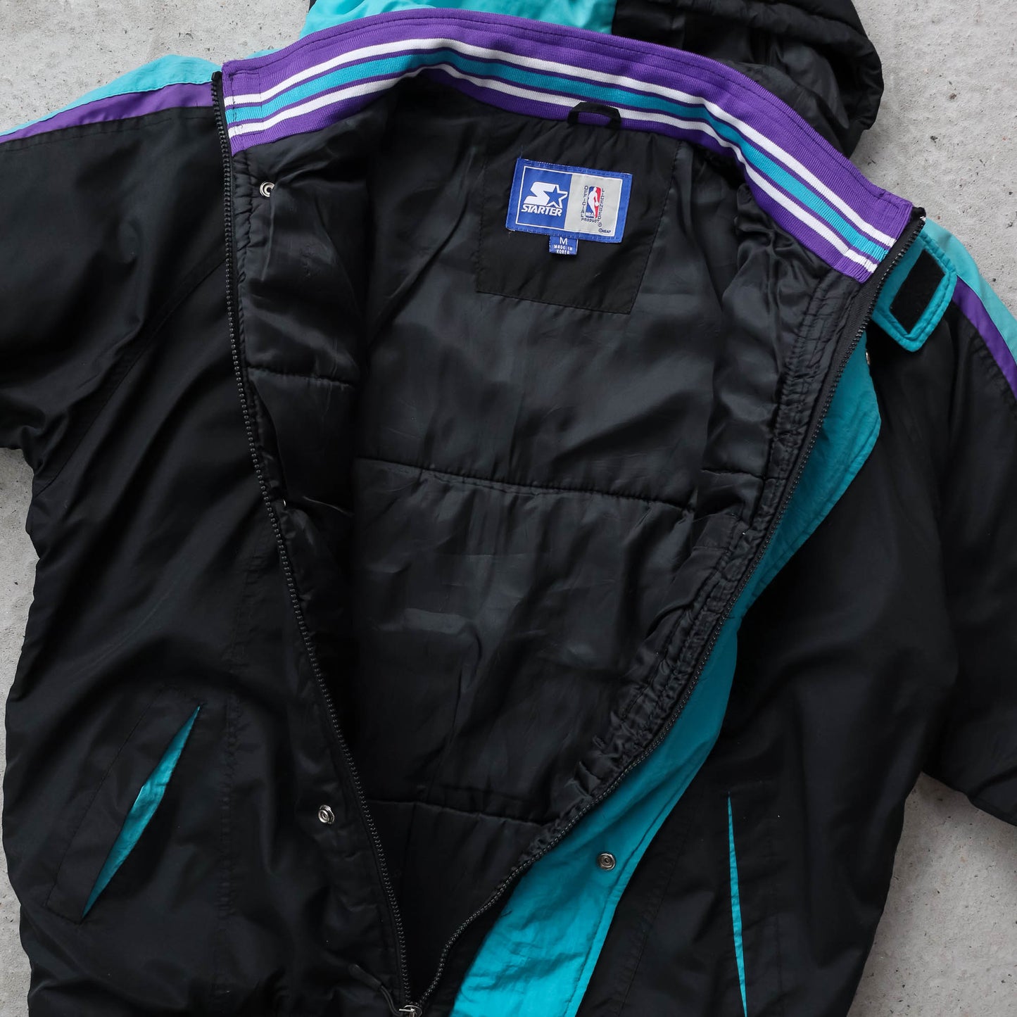 Charlotte Hornets NBA Starter Puffer Jacket - 90s (M)