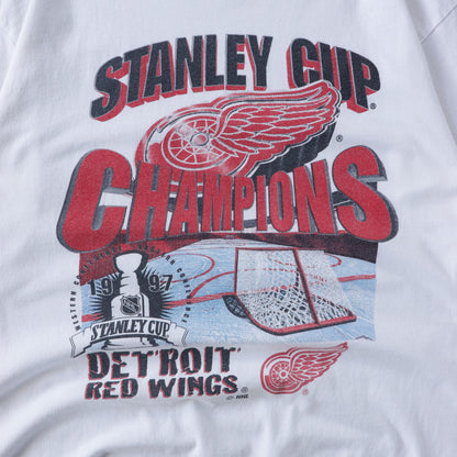 Vintage 1997 Detroit Red Wings NHL Champions Tee - L