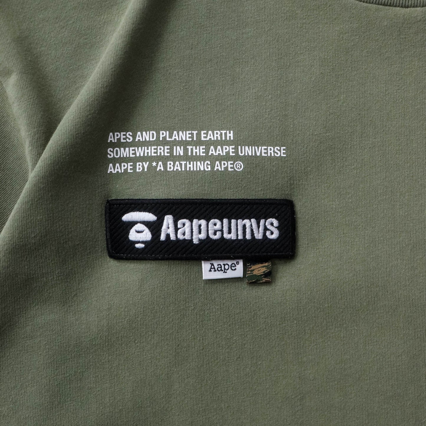 AAPE Universe Patch Graphic Tee - 2000s (XL)