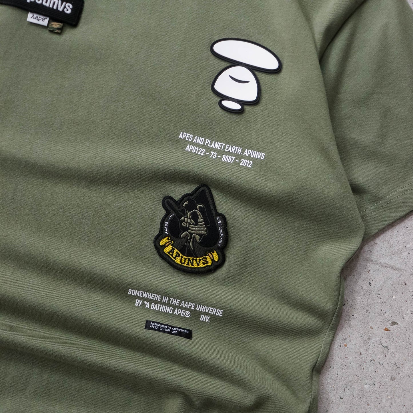 AAPE Universe Patch Graphic Tee - 2000s (XL)