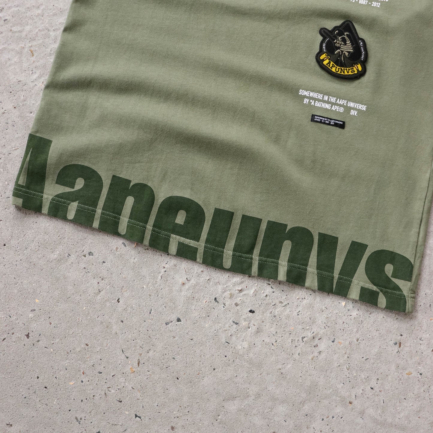 AAPE Universe Patch Graphic Tee - 2000s (XL)