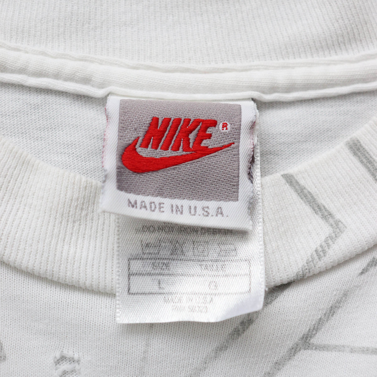 Nike Michael Jordan's Restaurant AOP Tee - 90s (L)
