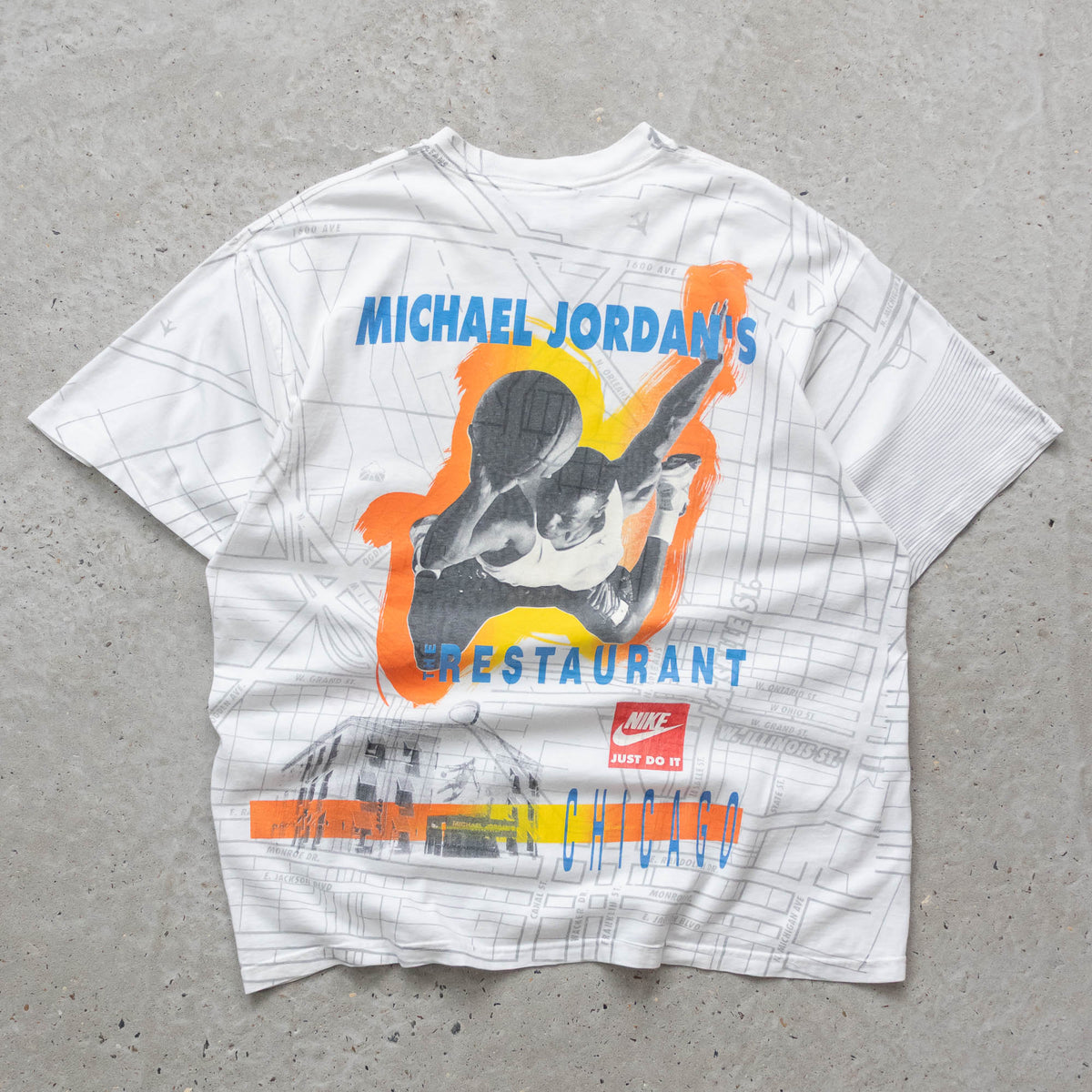 Nike Michael Jordan's Restaurant AOP Tee - 90s (L)
