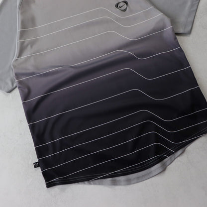 Vintage 2000s Nike Total 90 Gradient Football Jersey - M