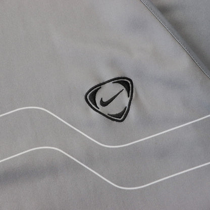 Vintage 2000s Nike Total 90 Gradient Football Jersey - M