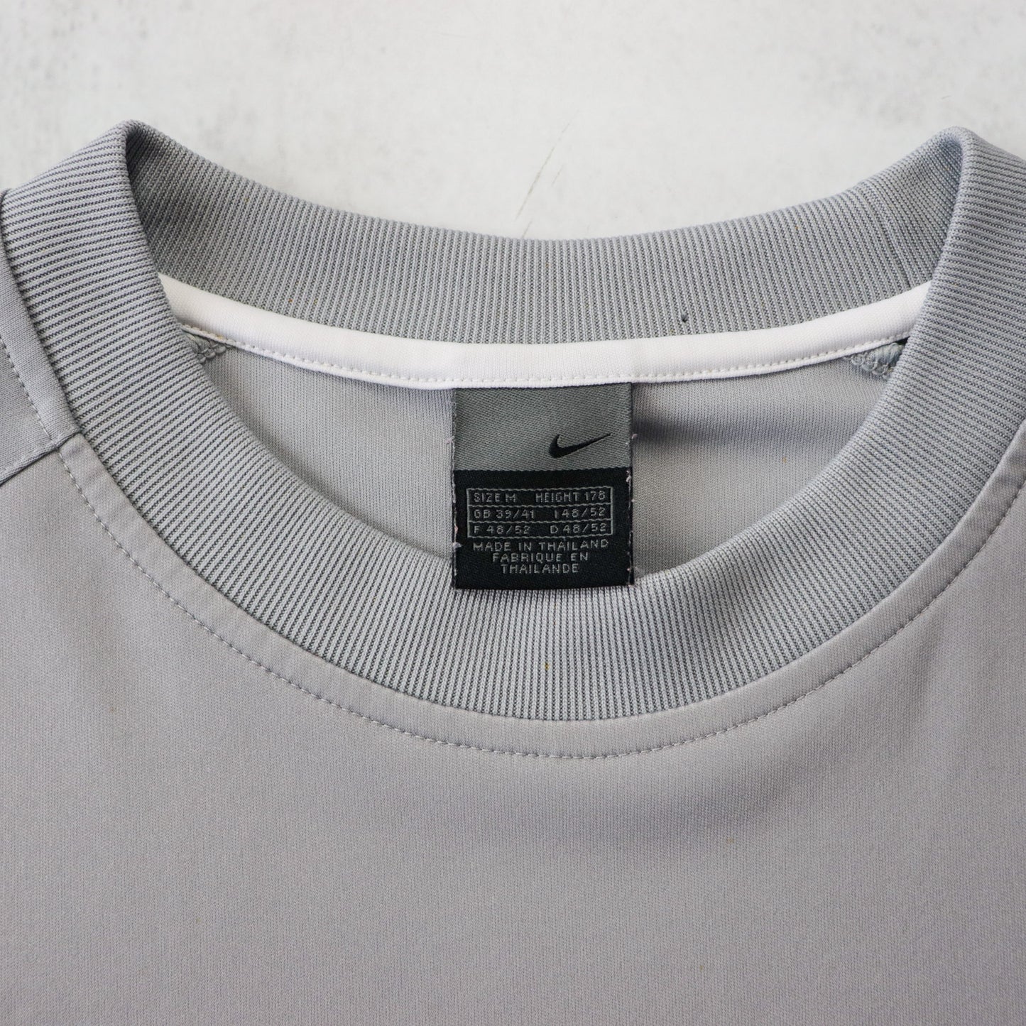 Vintage 2000s Nike Total 90 Gradient Football Jersey - M