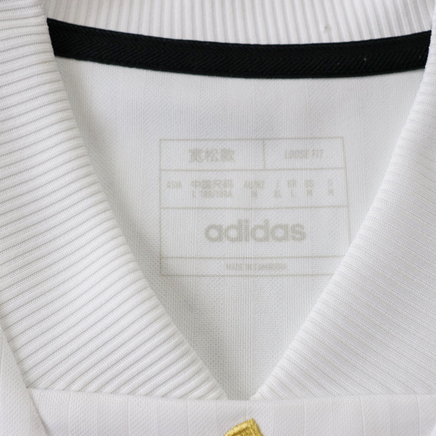 Juventus FC 2022 Adidas Football Jersey - L