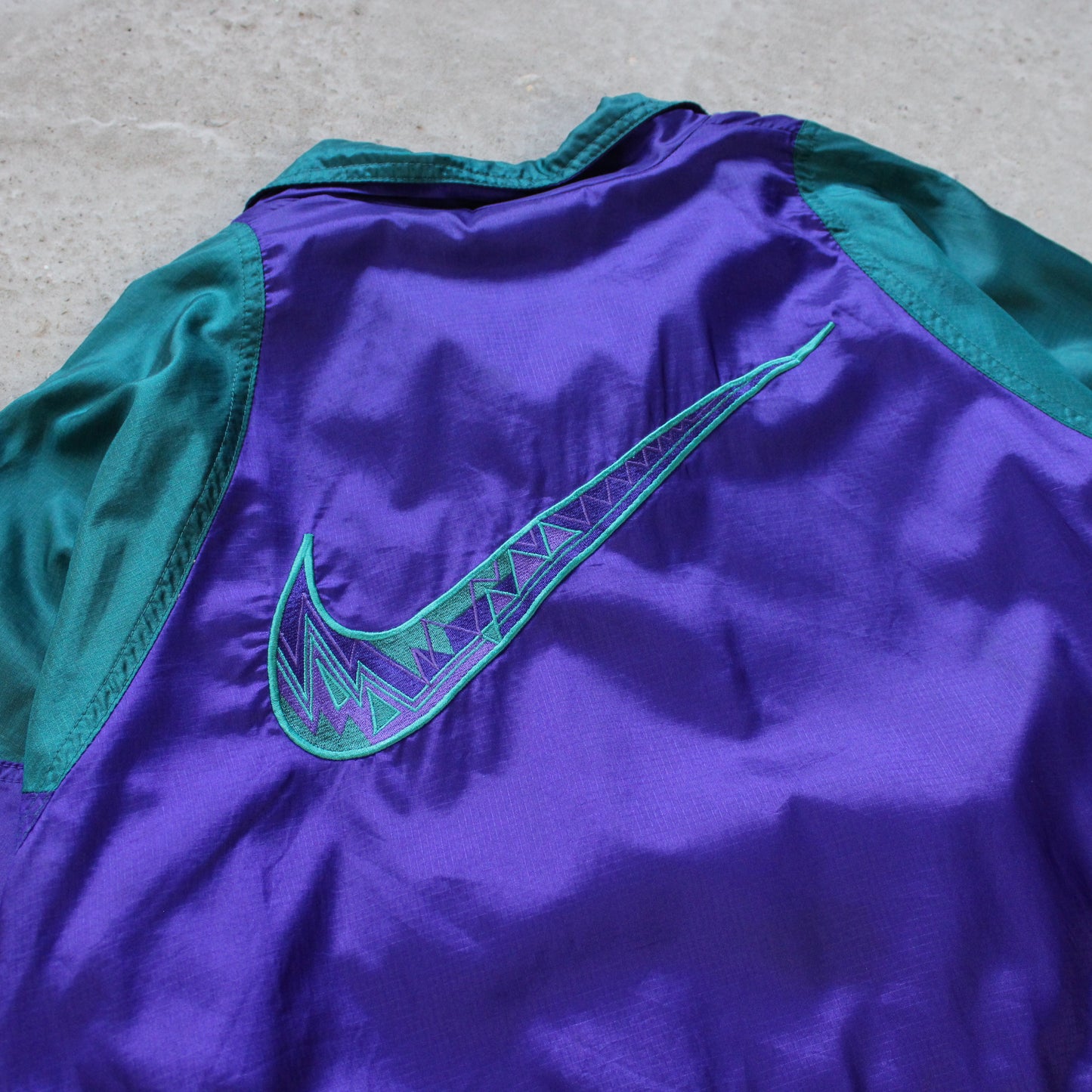 Vintage 90's Nike Light Jacket - M