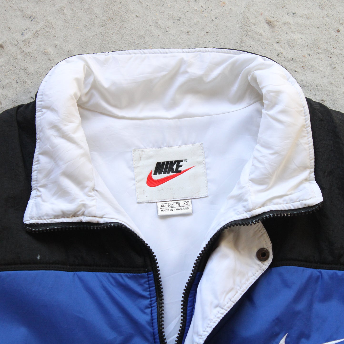 Vintage 90's Nike Puffer Vest - M