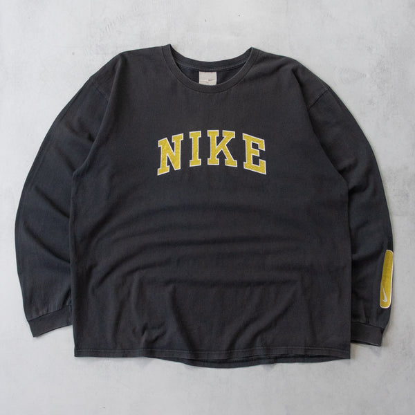 Vintage 2000s Nike Spellout Long Sleeve Tee - XL