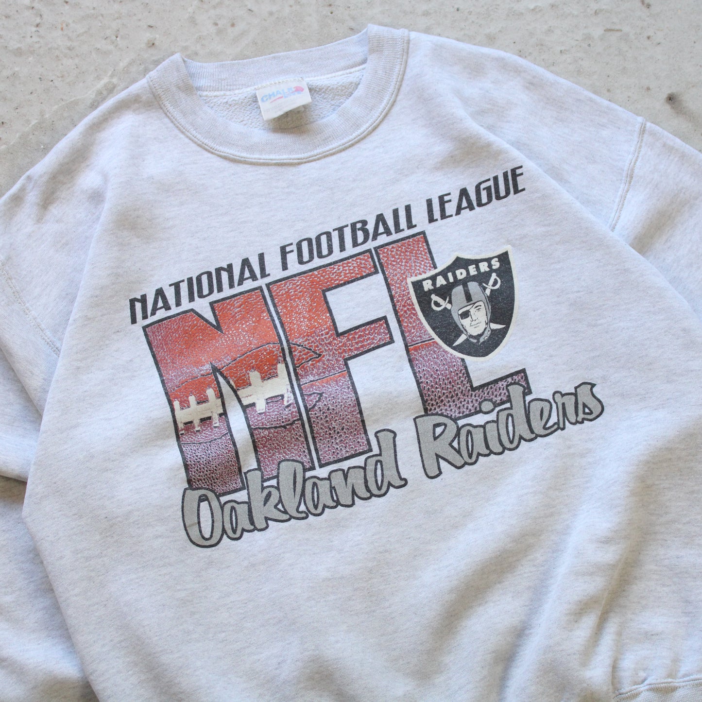 Vintage 90's Oakland Raiders NFL Sweatshirt - M