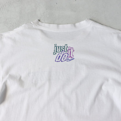 Vintage 90s Nike Women Run The Country Tee - XL
