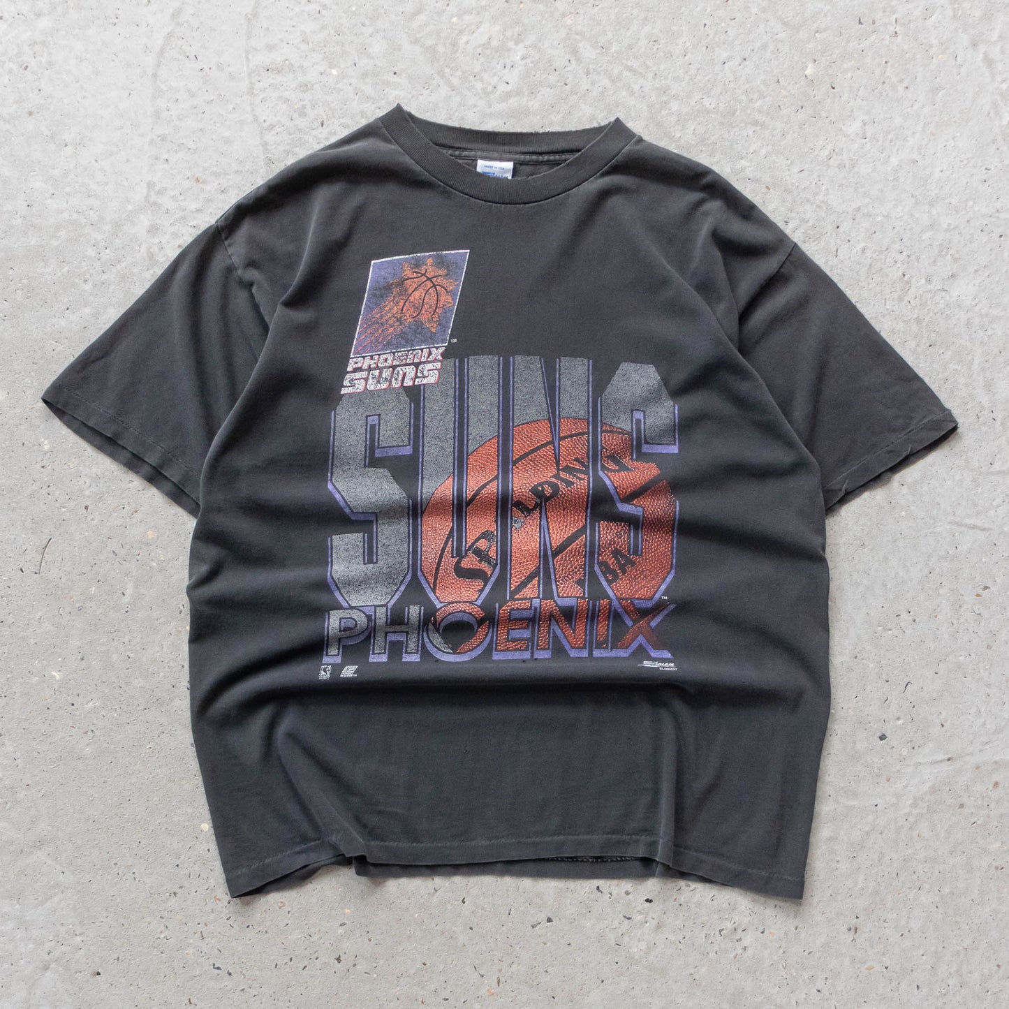Phoenix Suns Distressed Salem NBA Tee - 90s (L)