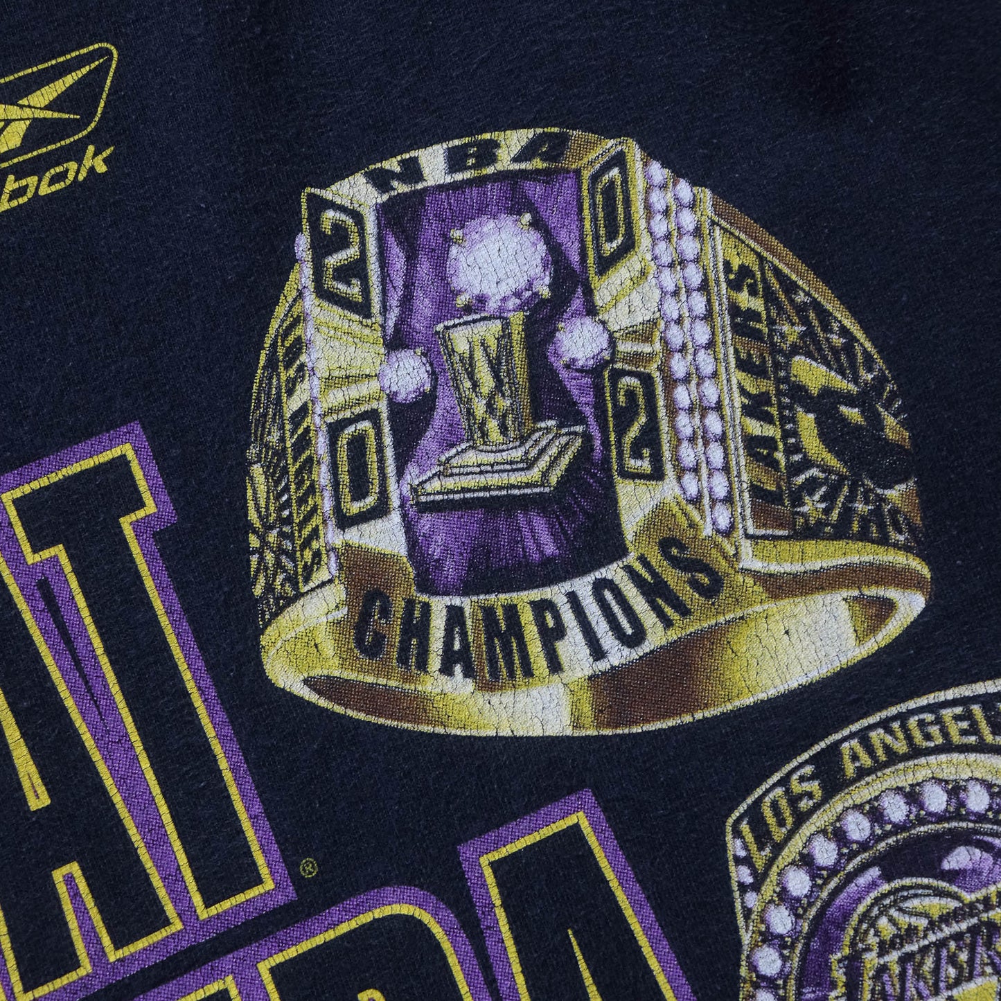 Los Angeles Lakers 3-Peat NBA Champions Tee - 2002 (M)