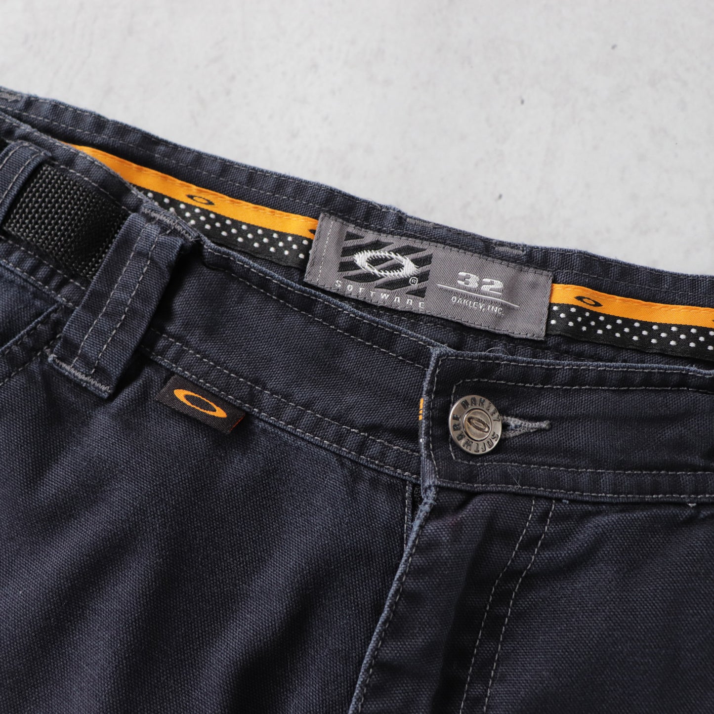 Vintage 90s Oakley Software Cargo Shorts - 32