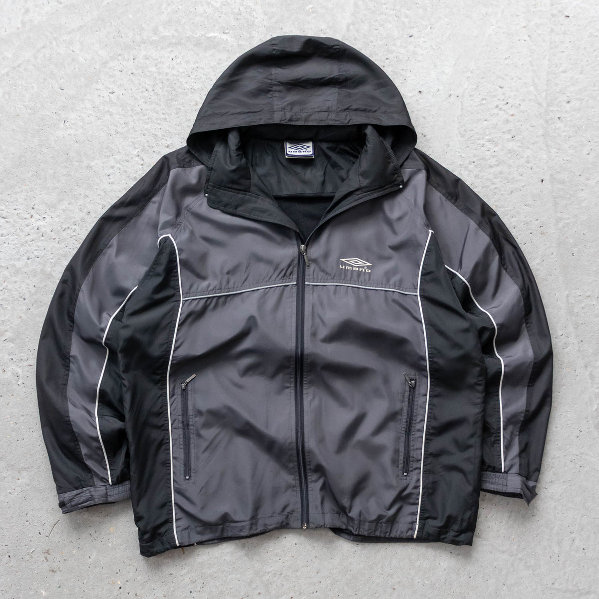 Umbro Diamond Logo Panelled Windbreaker Jacket - 90s (L)