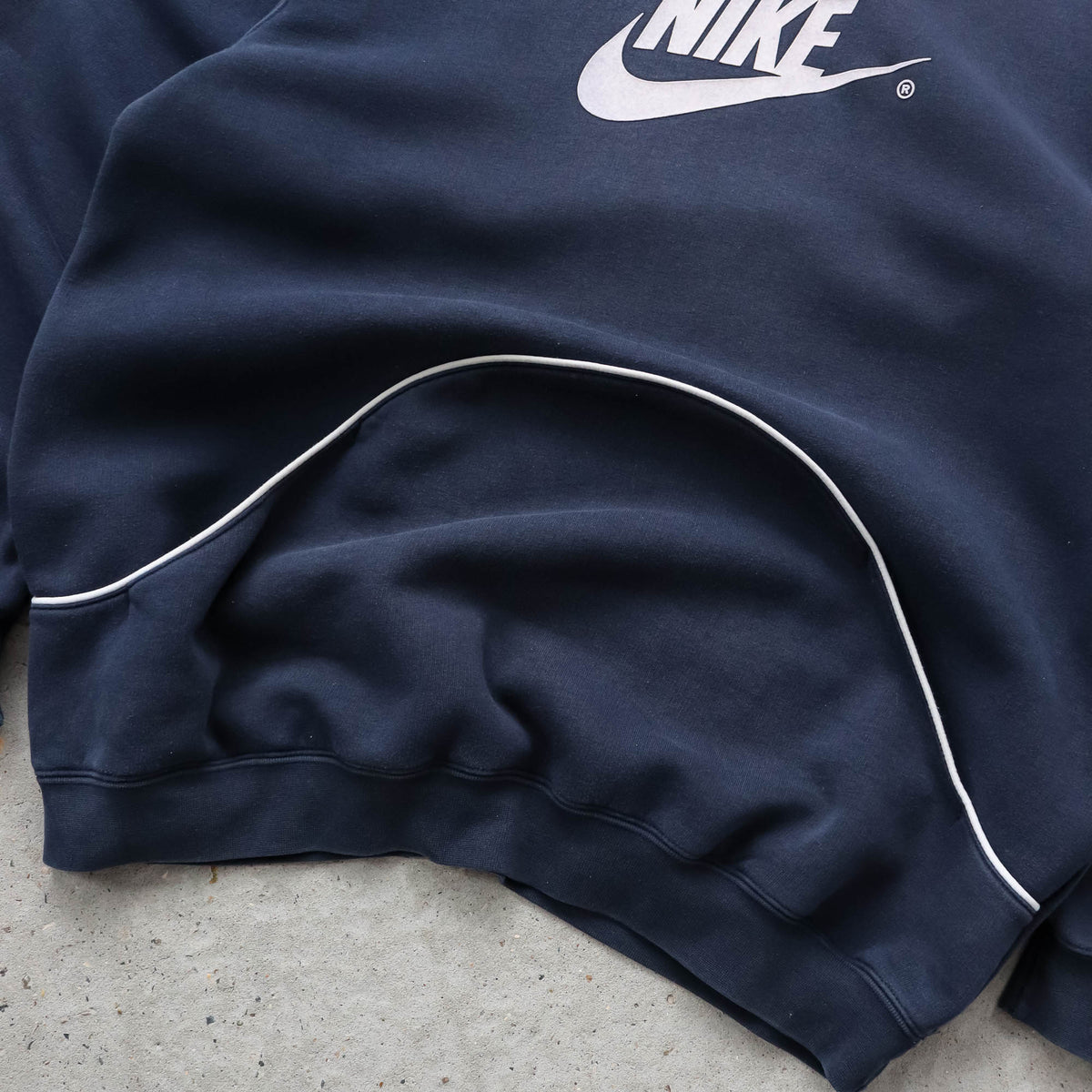 Nike Big Swoosh Piped Hoodie - 2000s (L)