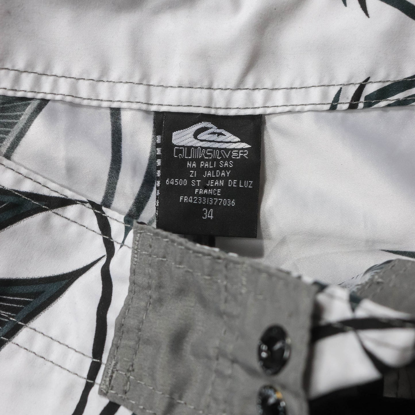 Quiksilver Iron Cross Board Shorts - 2000s (34)