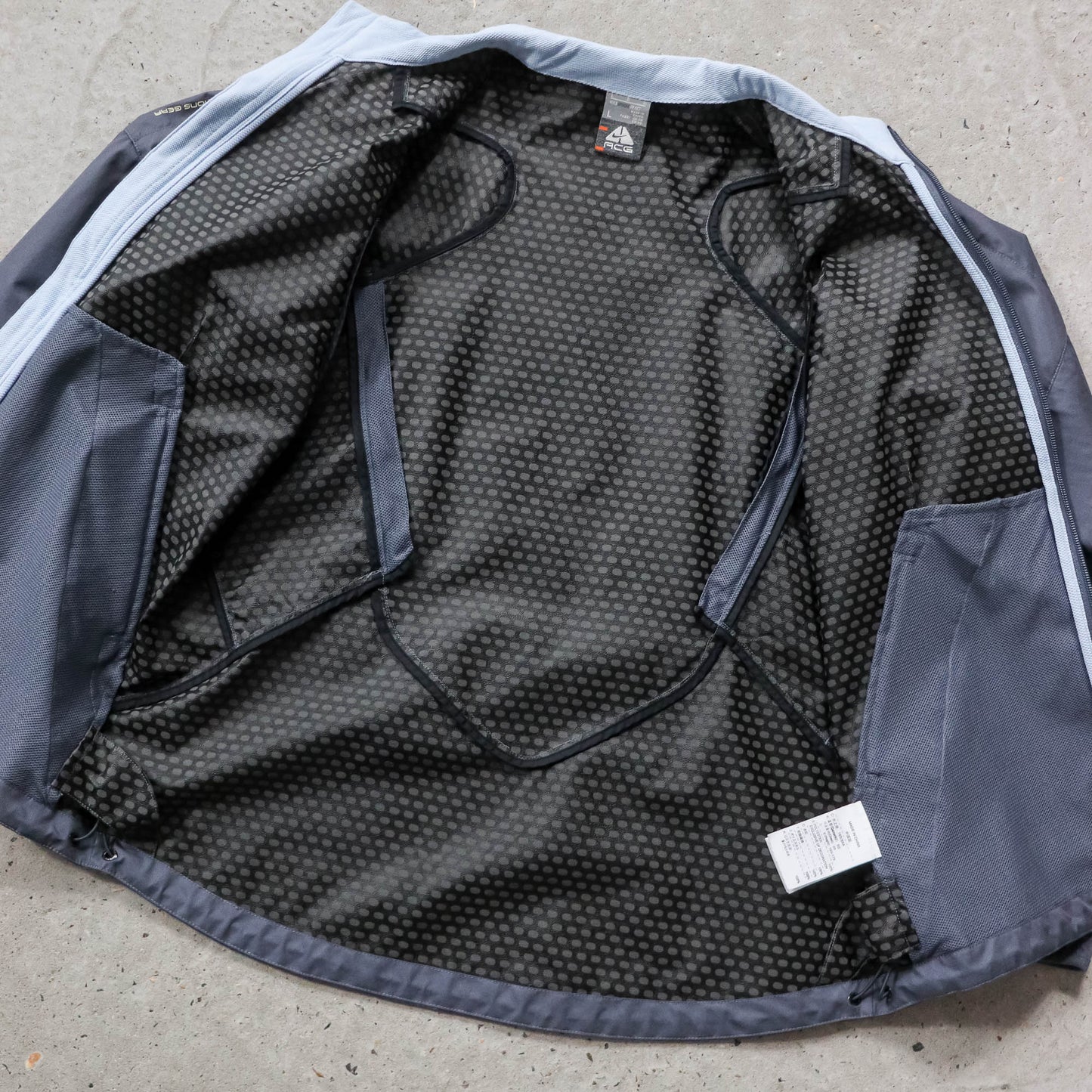Nike ACG Sphere React Rain Jacket - 2000s (Women's L)