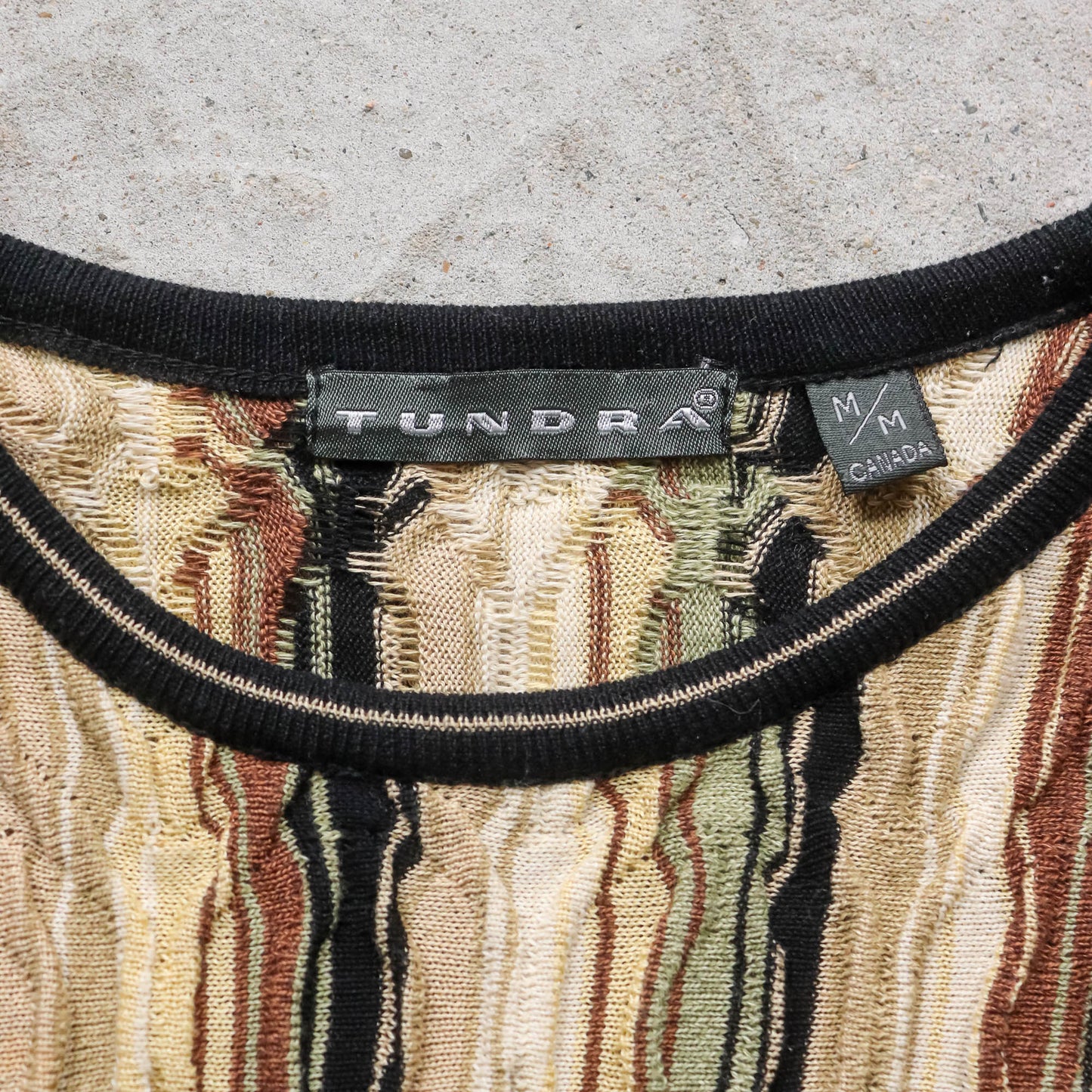 Tundra Canada 3D Textured Knit Sweater - 90s (M)