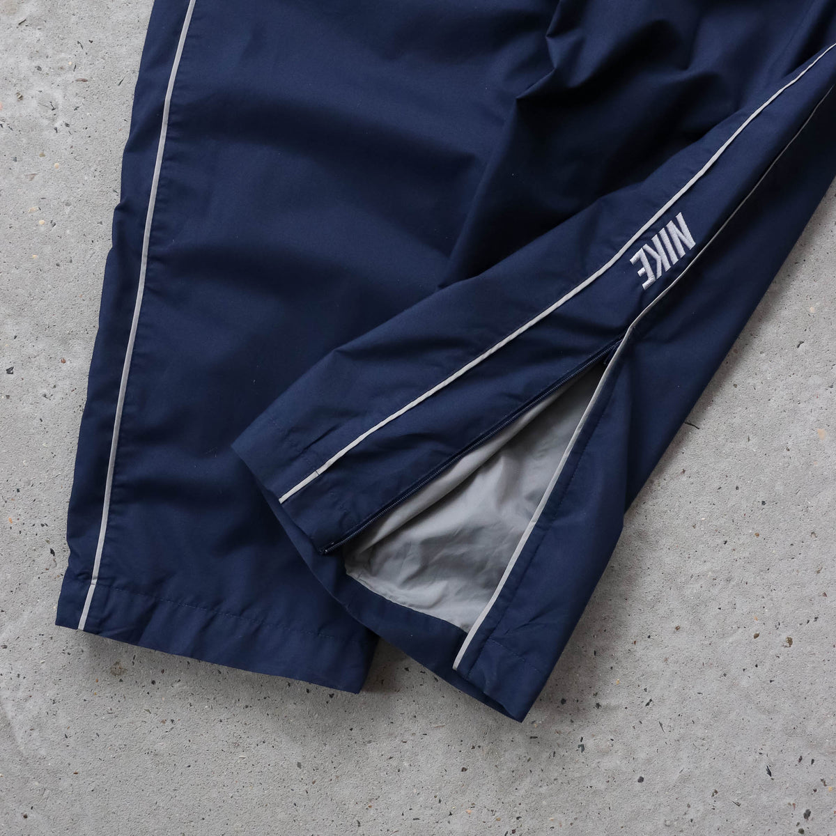 Nike Mini Swoosh Spellout Track Pants - 2000s (XL)
