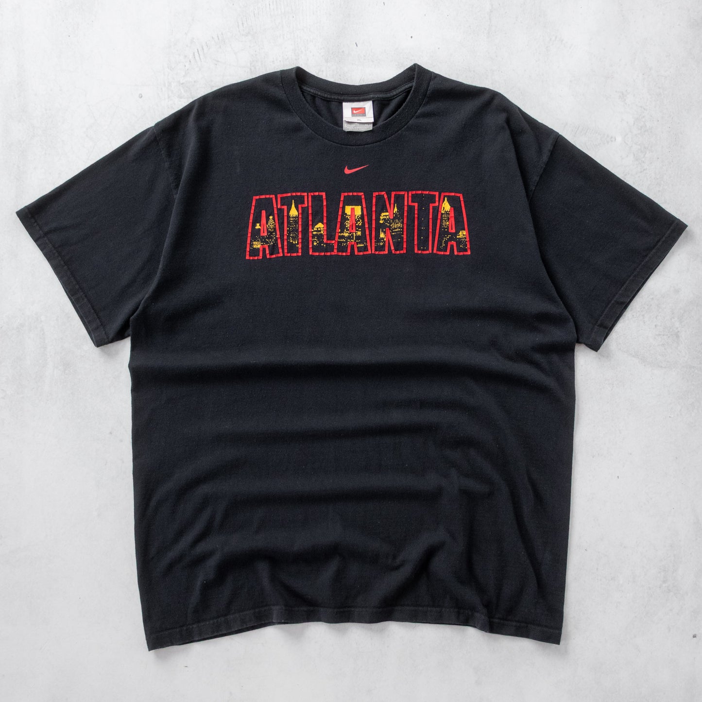 Vintage Nike Atlanta Hawks NBA Tee - XXL