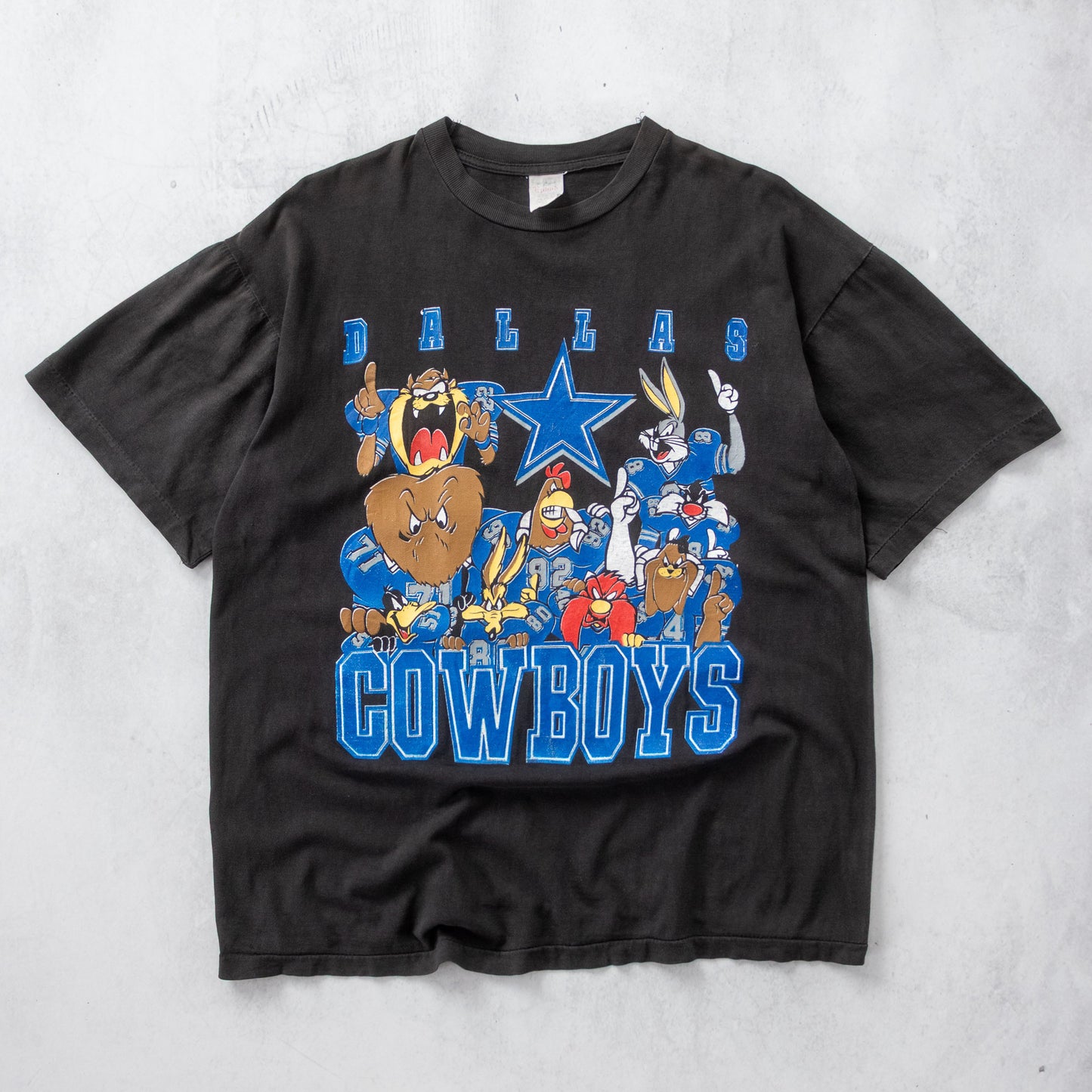 Vintage 90s Dallas Cowboys x Looney Tunes NFL Tee - XL