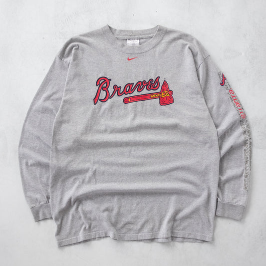 Vintage Nike Atlanta Braves Long Sleeve MLB Tee - L